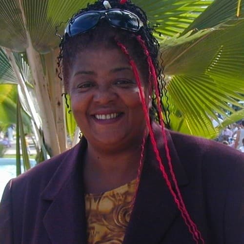 Alzira Rufino