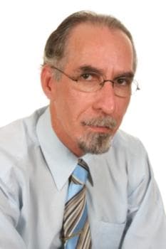 Prof. Maurício Apolinário